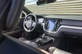 Volvo S60 T6 Plug-in Hybrid - Miniatura 9