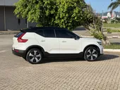 Volvo XC40 Recharge - Miniatura 4