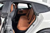 BMW I4 - Miniatura 17