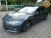 Tesla Model S - Miniatura 2