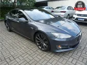 Tesla Model S - Miniatura 3