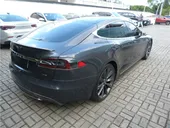 Tesla Model S - Miniatura 7