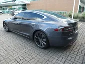 Tesla Model S - Miniatura 8