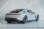 Porsche Taycan - Miniatura 2