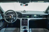 Porsche Taycan - Miniatura 12
