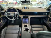 Porsche Taycan - Miniatura 9