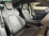 Porsche Taycan - Miniatura 13