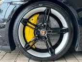 Porsche Taycan - Miniatura 20
