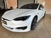 Tesla Model S - Miniatura 5