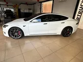 Tesla Model S - Miniatura 8