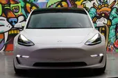 Tesla Model 3 - Miniatura 4