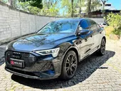 Audi E-tron - Miniatura 1