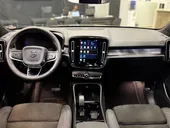 Volvo XC40 Recharge - Miniatura 17
