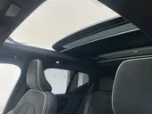 Volvo XC40 Recharge - Miniatura 15