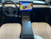 Tesla Model Y - Miniatura 8