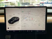 Tesla Model Y - Miniatura 12