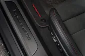 Porsche Taycan - Miniatura 17