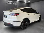 Tesla Model Y - Miniatura 3