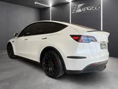 Tesla Model Y - Miniatura 4