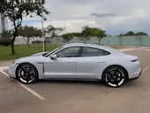 Porsche Taycan - Miniatura 7
