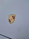 Porsche Taycan - Miniatura 18
