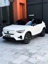 Foto de um volvo c40 recharge.