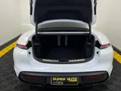 Porsche Taycan - Miniatura 8
