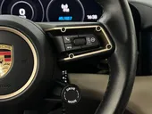 Porsche Taycan - Miniatura 15