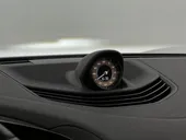 Porsche Taycan - Miniatura 16