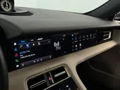 Porsche Taycan - Miniatura 17