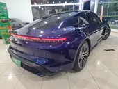 Porsche Taycan - Miniatura 4