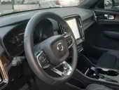 Volvo XC40 Recharge - Miniatura 3