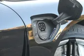 Porsche Taycan - Miniatura 12