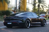 Porsche Taycan - Miniatura 15