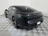 Porsche Taycan - Miniatura 6