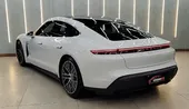 Porsche Taycan - Miniatura 6