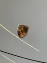 Porsche Taycan - Miniatura 4