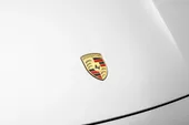 Porsche Taycan - Miniatura 5