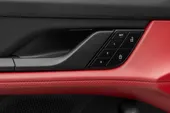 Porsche Taycan - Miniatura 20
