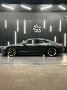 Porsche Taycan - Miniatura 3