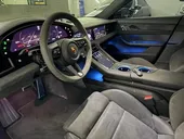 Porsche Taycan - Miniatura 11