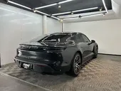 Porsche Taycan - Miniatura 11