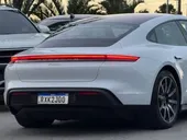 Porsche Taycan - Miniatura 7