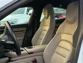 Porsche Taycan - Miniatura 17