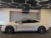 Porsche Taycan - Miniatura 4