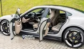 Porsche Taycan - Miniatura 5