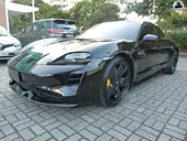 Porsche Taycan - Miniatura 2
