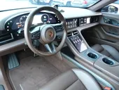 Porsche Taycan - Miniatura 16
