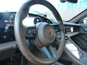 Porsche Taycan - Miniatura 17