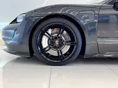 Porsche Taycan - Miniatura 8